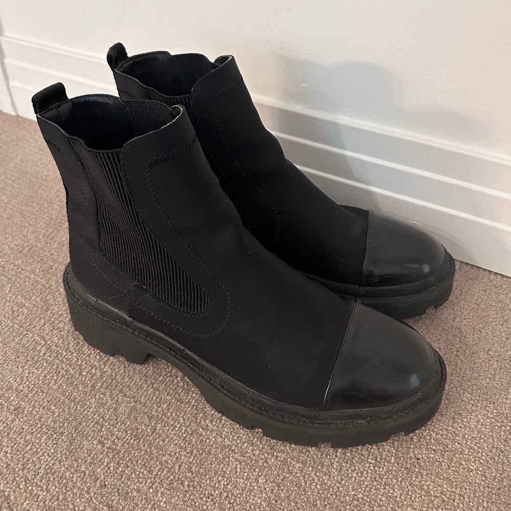 Zara Neoprene Bootie With Patent Toe Cap 39